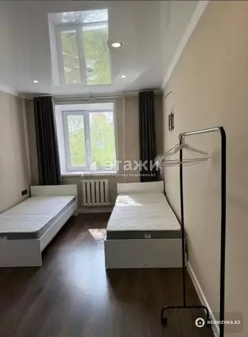 3-комнатная квартира, этаж 4 из 5, 60 м²