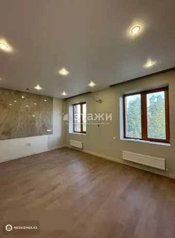 1-комнатная квартира, этаж 3 из 11, 33 м²
