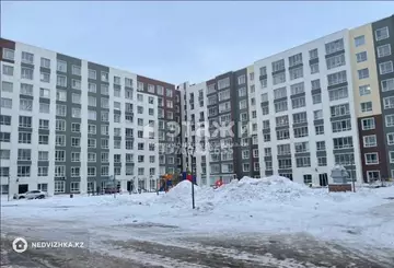1-комнатная квартира, этаж 1 из 9, 38 м²