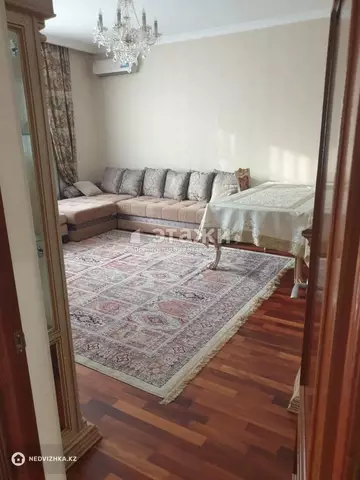 3-комнатная квартира, этаж 3 из 9, 130 м²