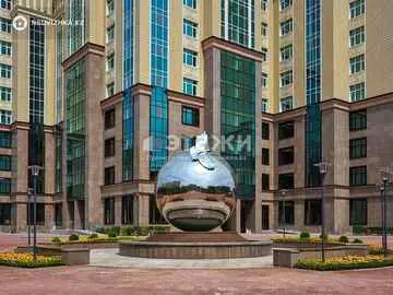 6-комнатная квартира, этаж 14 из 16, 250 м²