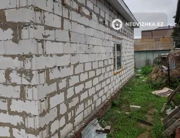 5-комнатный дом, 2.2 соток, 140 м²