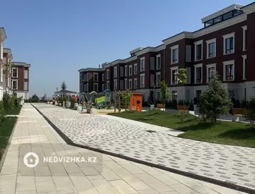 3-комнатная квартира, этаж 1 из 3, 93 м²