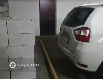 Паркинг, 12 м², на длительный срок