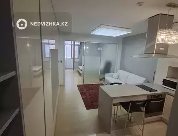 1-комнатная квартира, этаж 12 из 34, 42 м²