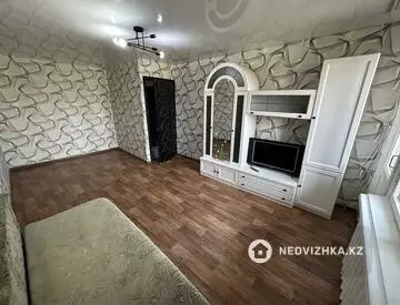 1-комнатная квартира, этаж 5 из 5, 38 м²