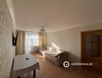5-комнатная квартира, этаж 5 из 5, 82 м²