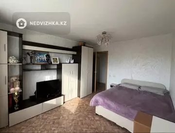 5-комнатная квартира, этаж 5 из 5, 82 м²