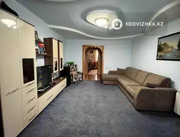 3-комнатная квартира, этаж 3 из 5, 88 м²