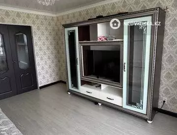 2-комнатная квартира, этаж 9 из 9, 50 м²
