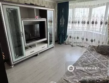 2-комнатная квартира, этаж 9 из 9, 50 м²