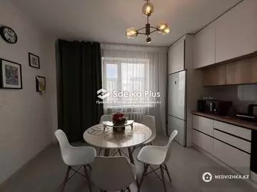 4-комнатная квартира, этаж 8 из 12, 96 м²