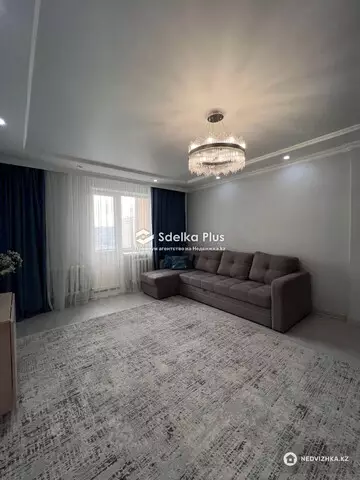 4-комнатная квартира, этаж 8 из 12, 96 м²