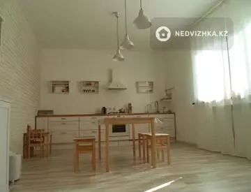 4-комнатный дом, 6 соток, 280 м²