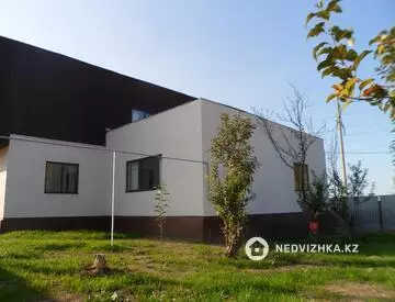 4-комнатный дом, 6 соток, 280 м²