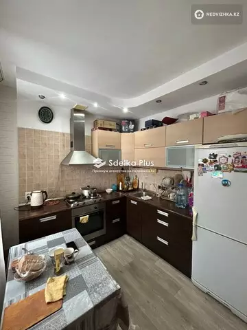 2-комнатная квартира, этаж 3 из 9, 55 м²