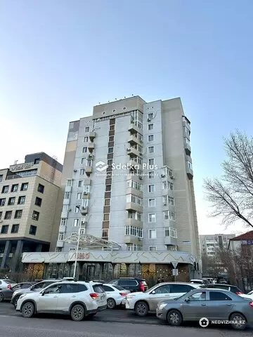 4-комнатная квартира, этаж 11 из 12, 182 м²