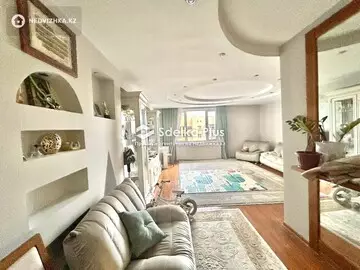 4-комнатная квартира, этаж 9 из 13, 120 м²
