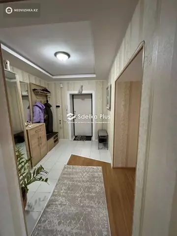 4-комнатная квартира, этаж 8 из 12, 94 м²
