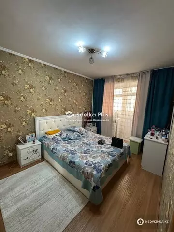 4-комнатная квартира, этаж 8 из 12, 94 м²