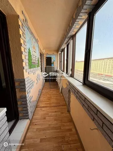 4-комнатная квартира, этаж 8 из 12, 130 м²