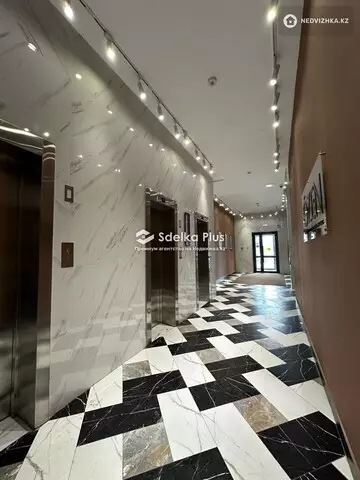 1-комнатная квартира, этаж 17 из 18, 42 м²