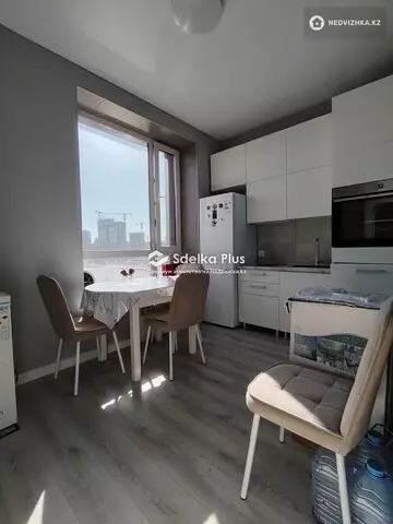 1-комнатная квартира, этаж 4 из 9, 39 м²