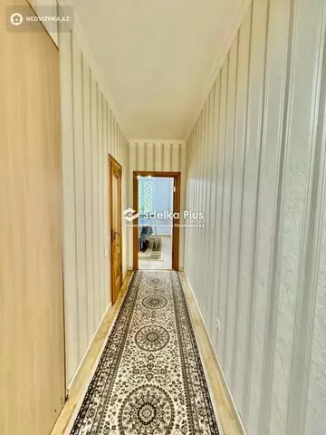 4-комнатная квартира, этаж 3 из 9, 100 м²