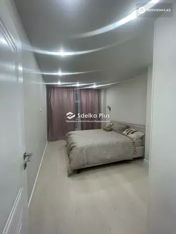 3-комнатная квартира, этаж 8 из 12, 100 м²