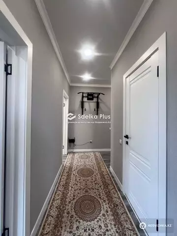 4-комнатная квартира, этаж 8 из 9, 90 м²