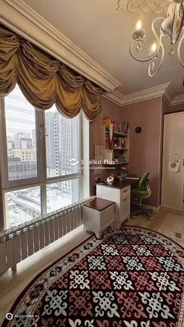 4-комнатная квартира, этаж 12 из 12, 120 м²
