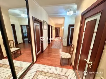 178.6 м², 4-комнатная квартира, этаж 4 из 5, 179 м², изображение - 9