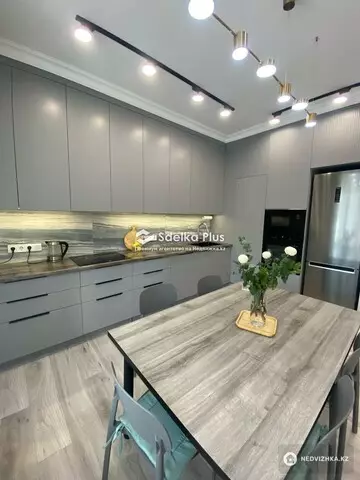 3-комнатная квартира, этаж 6 из 9, 77 м²