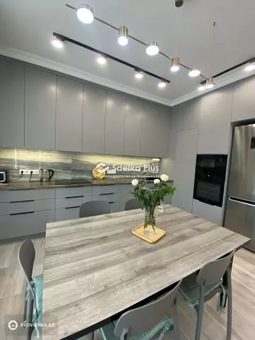 3-комнатная квартира, этаж 6 из 9, 77 м²
