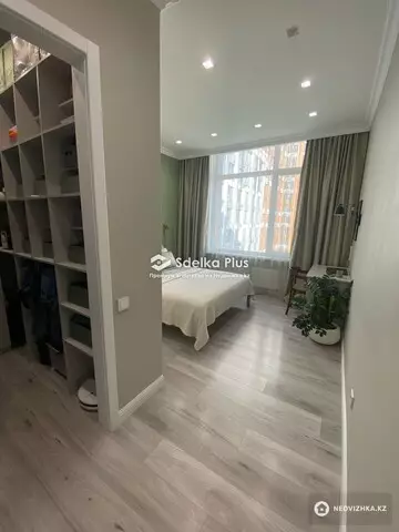3-комнатная квартира, этаж 6 из 9, 77 м²