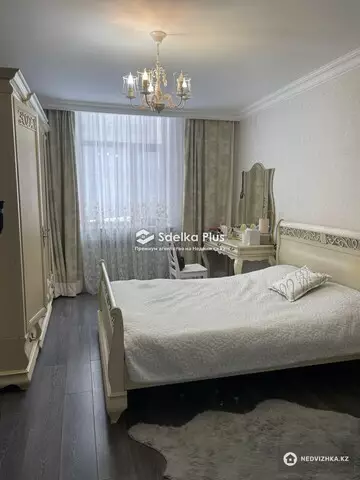 3-комнатная квартира, этаж 2 из 8, 80 м²
