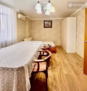4-комнатная квартира, этаж 9 из 9, 104 м²