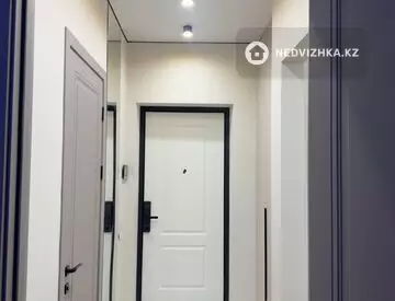 2-комнатная квартира, этаж 9 из 22, 58 м², на длительный срок