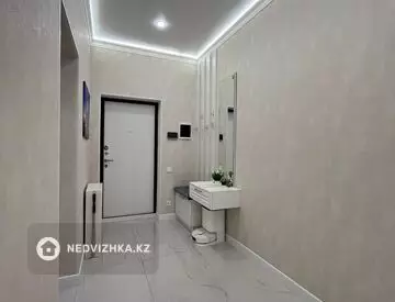 2-комнатная квартира, этаж 3 из 9, 69 м²