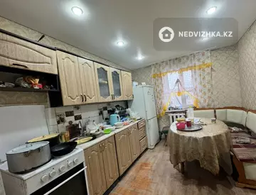 5-комнатный дом, 20 соток, 1 000 м²