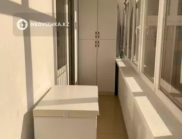 2-комнатная квартира, этаж 9 из 10, 42 м²