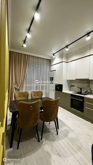 1-комнатная квартира, этаж 3 из 10, 40 м²