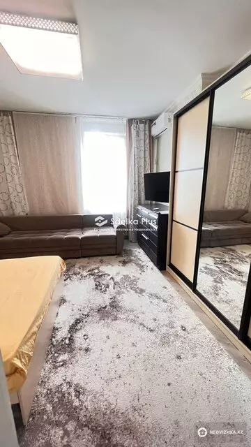 1-комнатная квартира, этаж 7 из 14, 47 м²