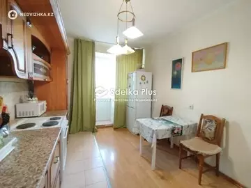 1-комнатная квартира, этаж 10 из 12, 48 м²