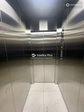 2-комнатная квартира, этаж 9 из 9, 60 м²
