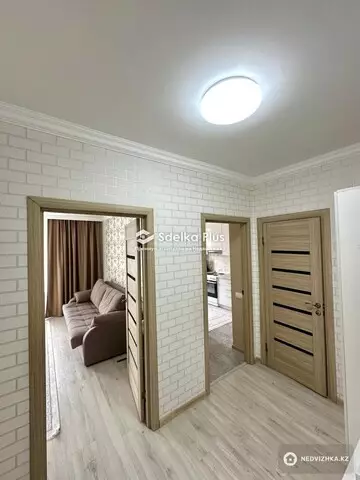 1-комнатная квартира, этаж 9 из 9, 42 м²