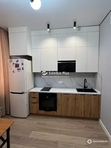 1-комнатная квартира, этаж 3 из 12, 44 м²