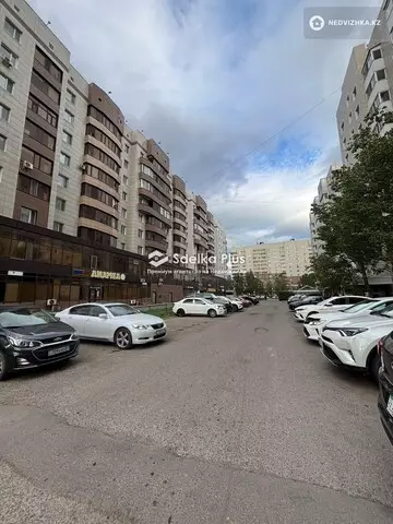 2-комнатная квартира, этаж 2 из 10, 74 м²