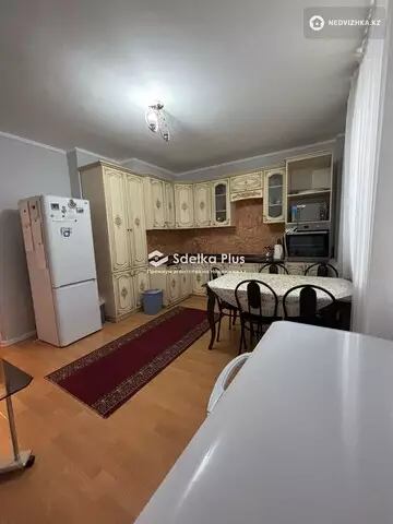2-комнатная квартира, этаж 2 из 10, 74 м²
