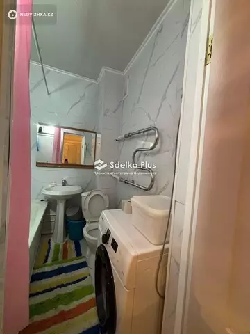 2-комнатная квартира, этаж 2 из 10, 74 м²